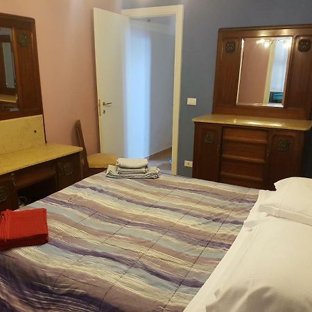 Casa Florine Appartement Finale Ligure Buitenkant foto