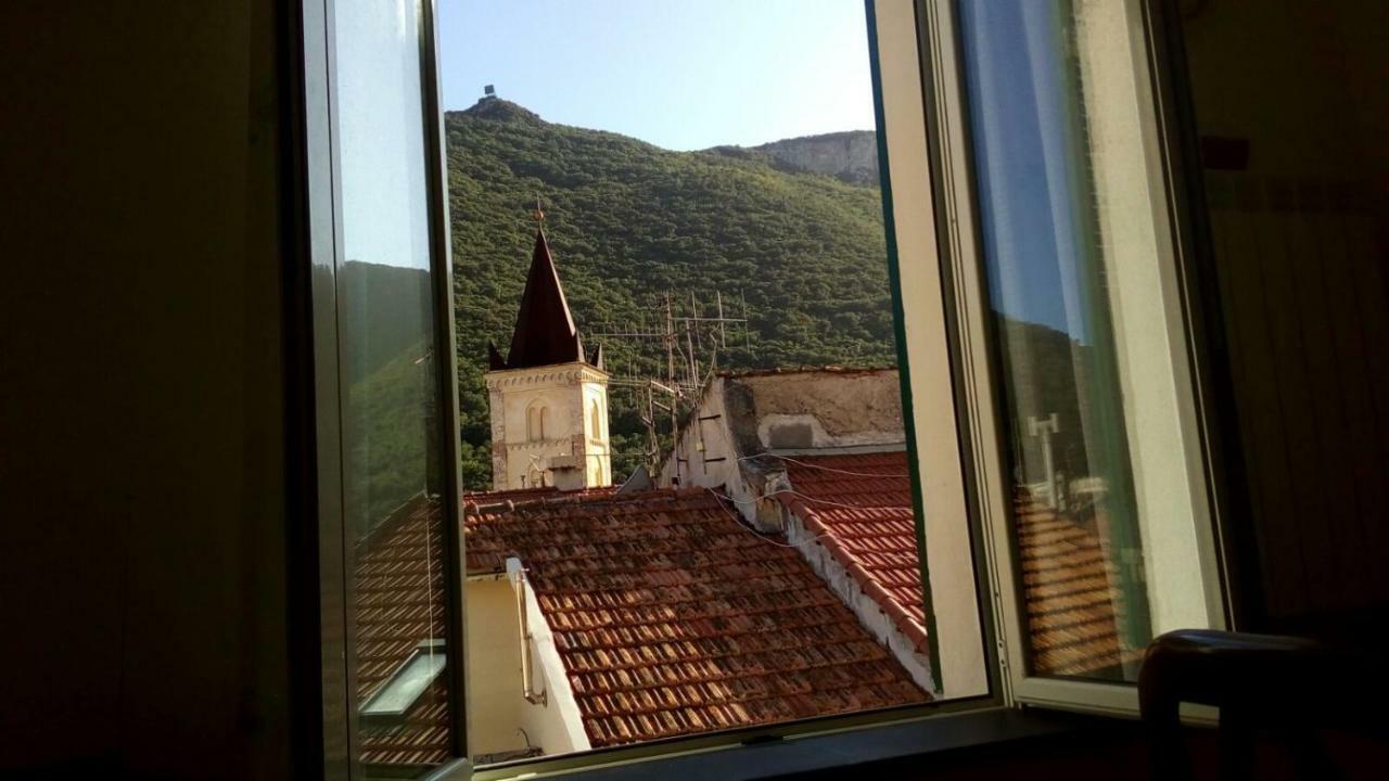 Casa Florine Appartement Finale Ligure Buitenkant foto