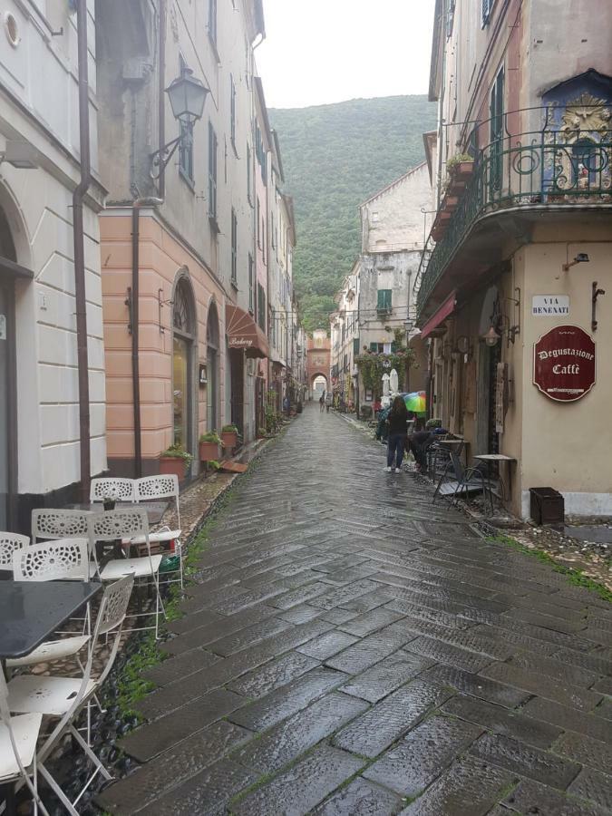 Casa Florine Appartement Finale Ligure Buitenkant foto